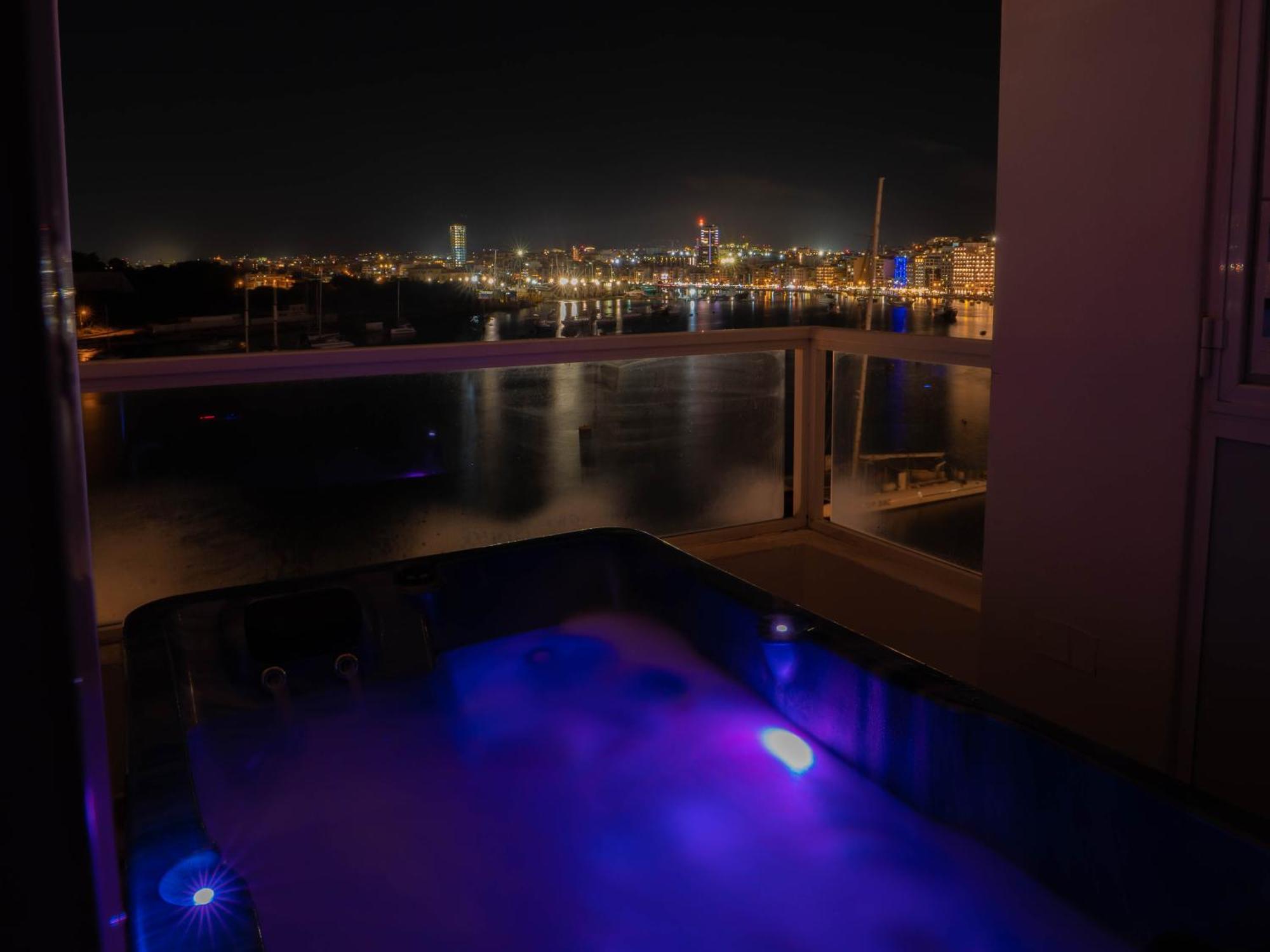 Exceptional Tigne Seafront Apartments By Shortletsmalta Sliema Eksteriør bilde